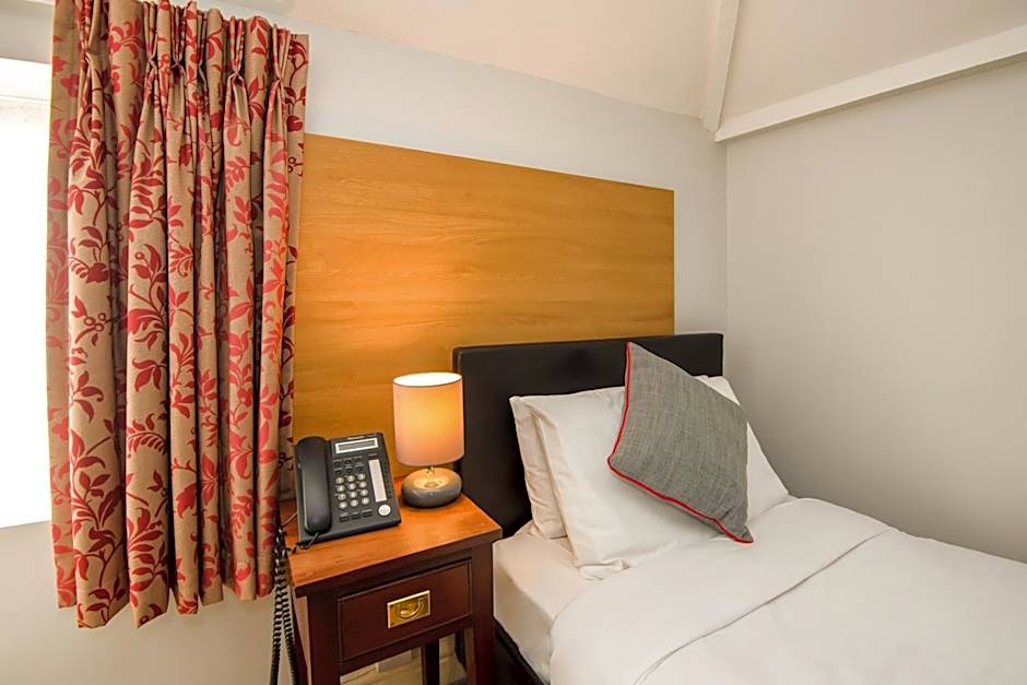 OYO Flagship The Regency