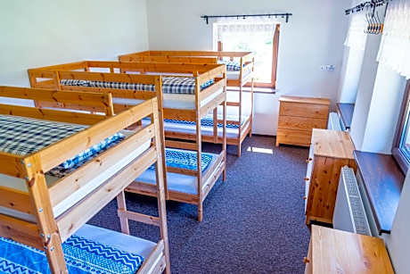 Bed in 8-Bed Mixed Dormitory Room