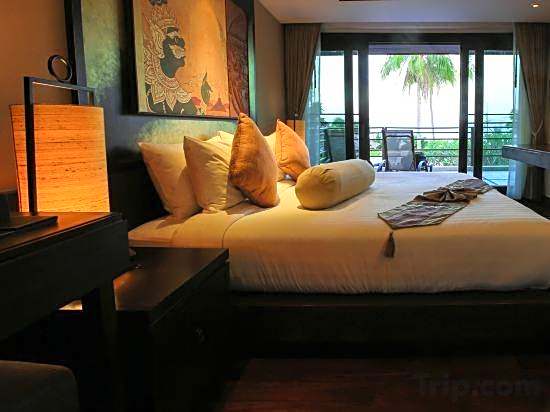 Niramaya Villa & Wellness Resort