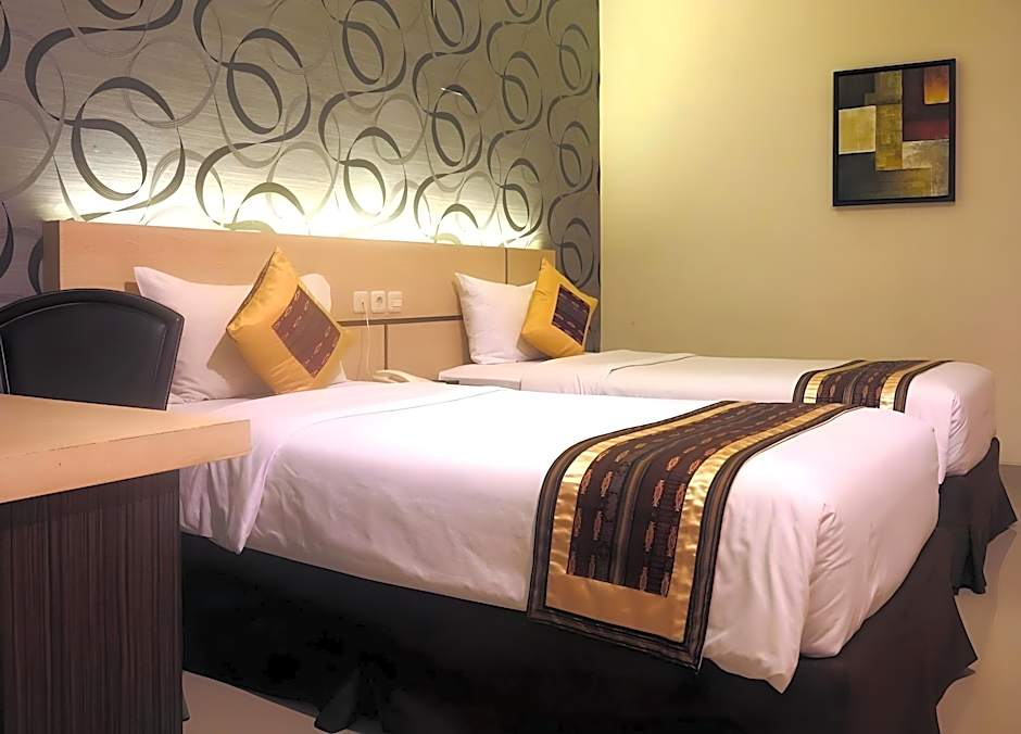 Jolin Hotel Panakkukang by LIFE