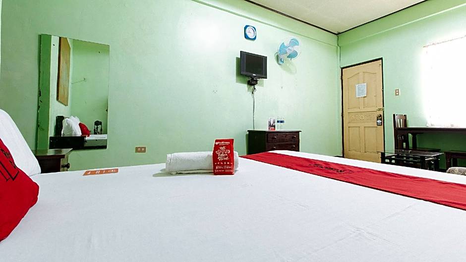 RedDoorz @ Gaea's Apartment Panglao