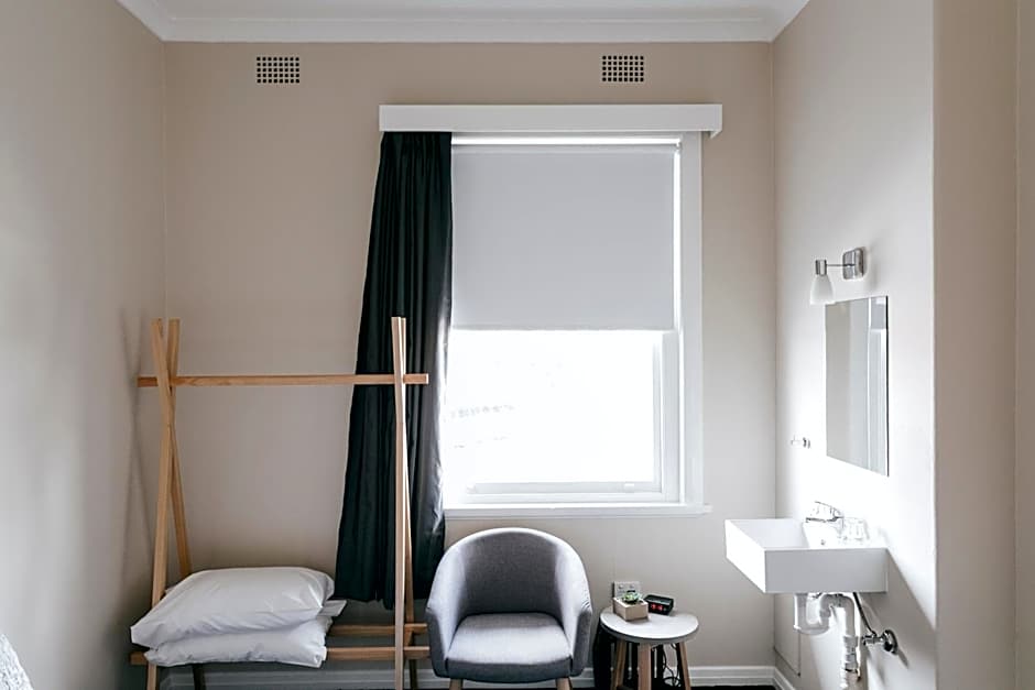 General Roberts Hotel