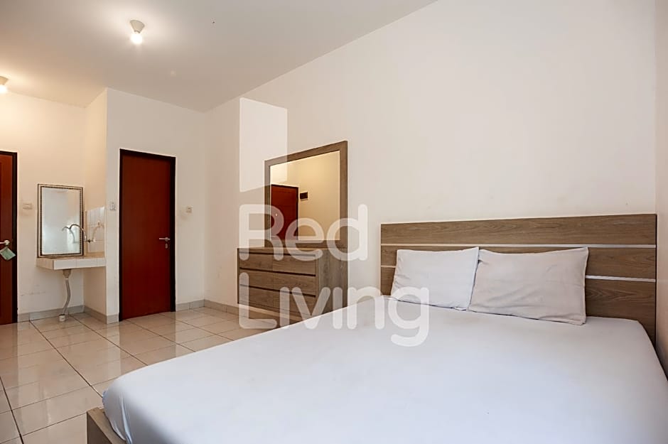 RedLiving Apartemen RQ @ Ecohome Citra Raya