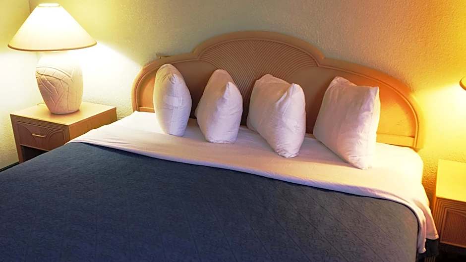 Cocoa Beach Suites Hotel