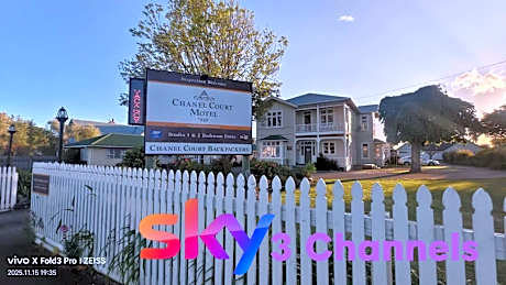Chanel Court Motel