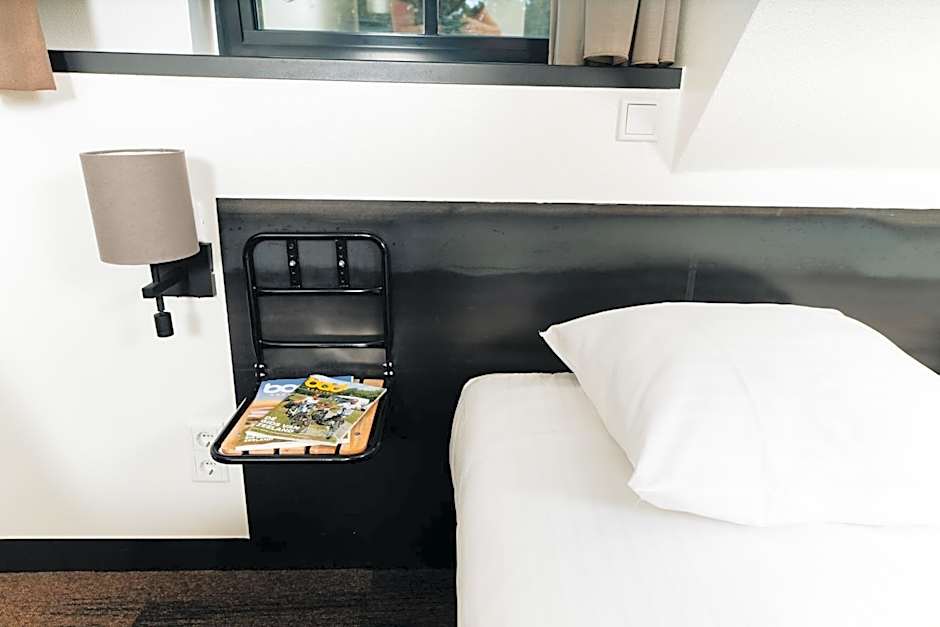 Hotel Blooker