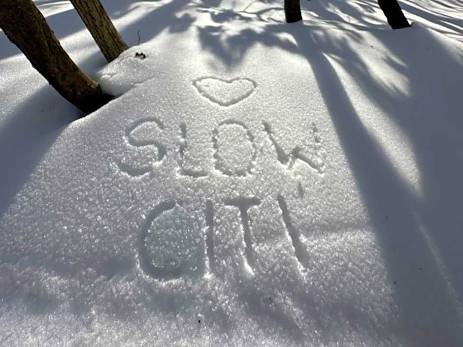 Slow Citi Guest House