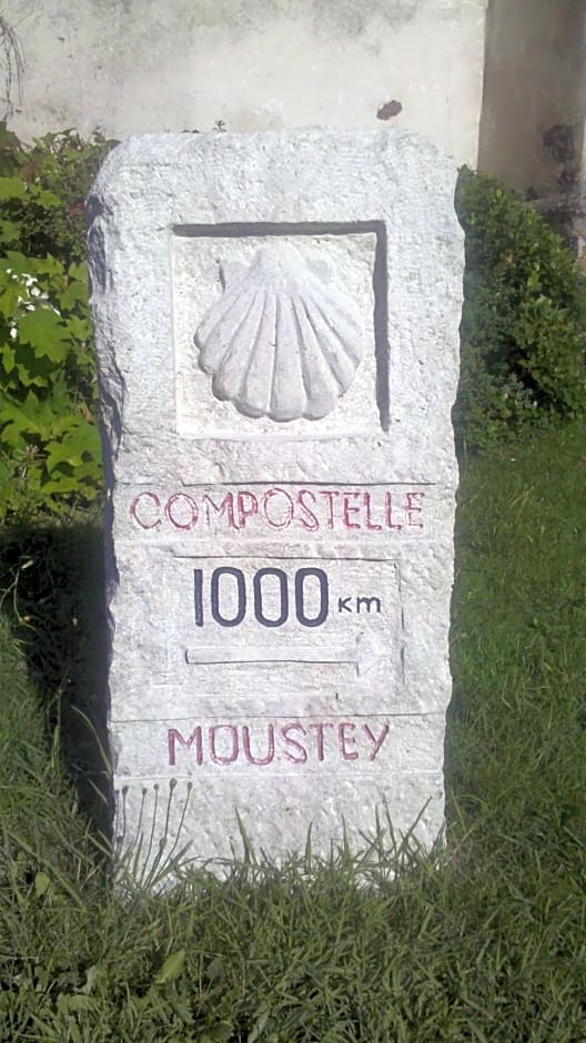 Chambres d'Hôtes Au Grillon Dort