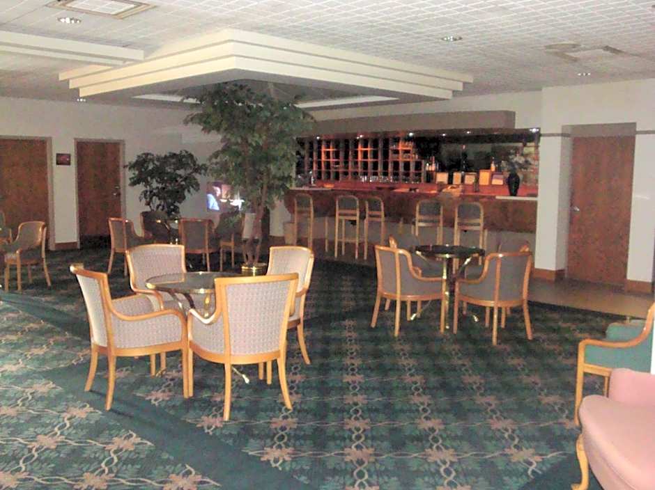 Americourt Extended Stays