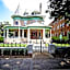 Hassinger Daniels Guest House