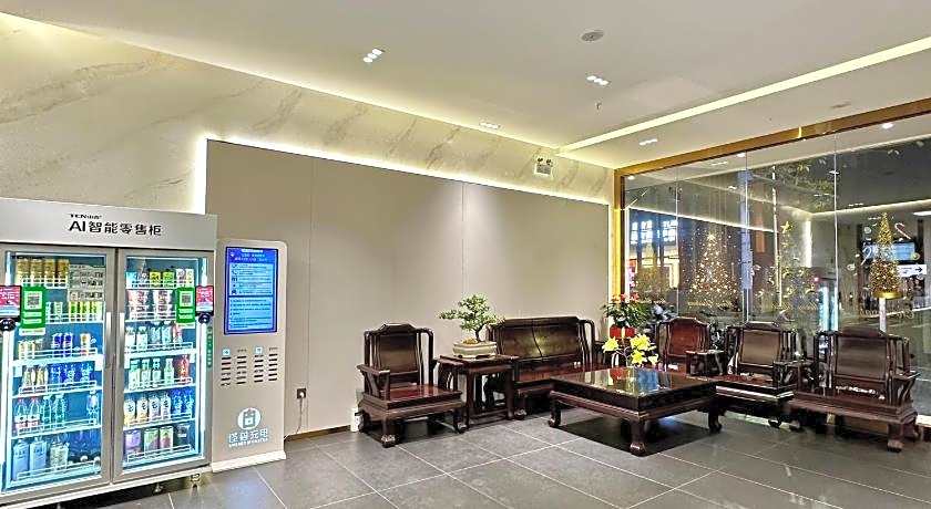 Green Oasis Hotel