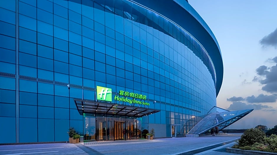 Holiday Inn & Suites Wuhan International Expo By IHG