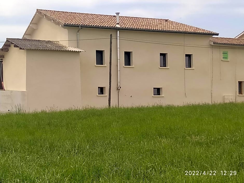 La Ferme Des Cerisiers – Reventin-Vaugris, TN