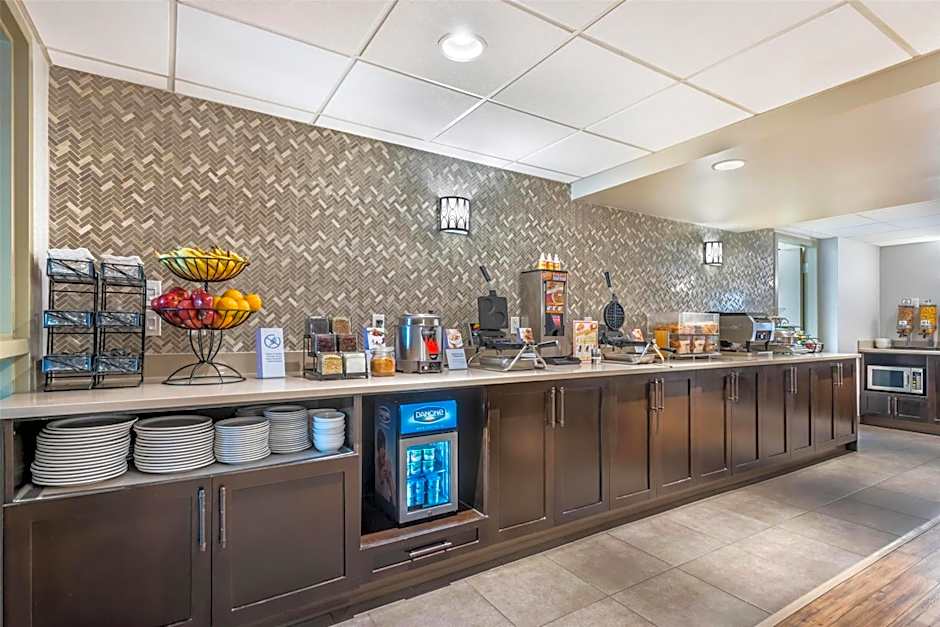 Best Western Plus Calgary Centre Inn