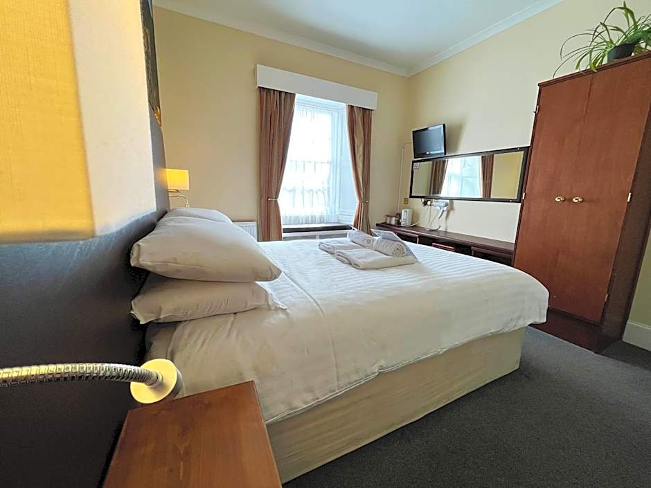 Buccleuch Arms Hotel