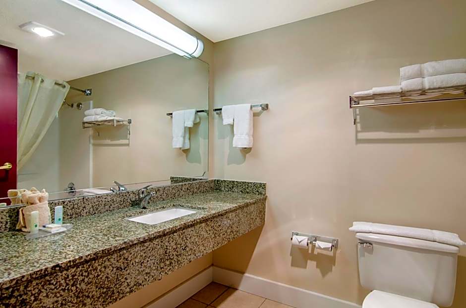 Quality Inn & Suites Carthage