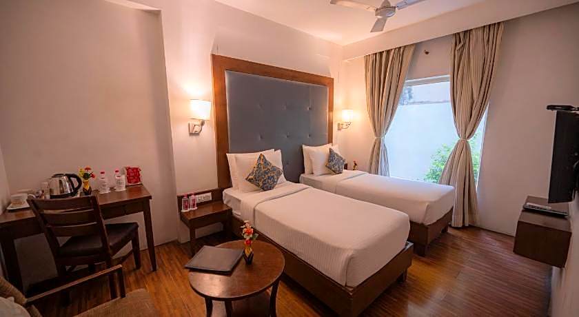 Hotel Clarks Collection Bhavnagar