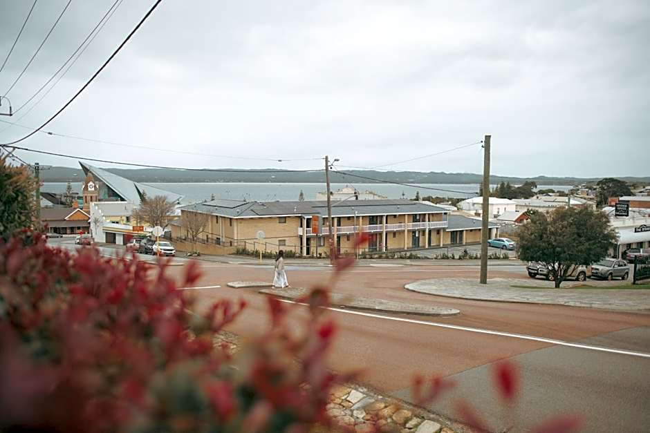 Albany Motel & Apartments