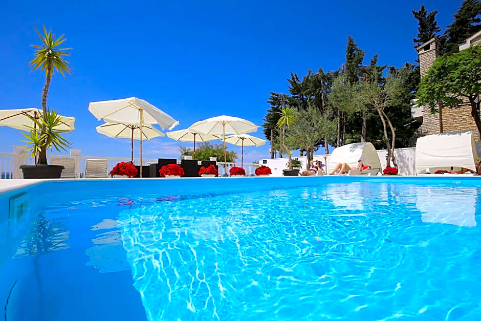 Villa Triana-Adults Only