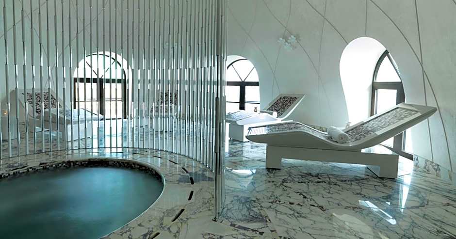 Four Seasons Hotel Baku
