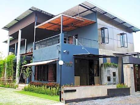 9roomz Hotel