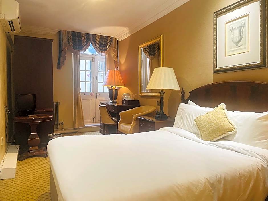 The Colonnade London