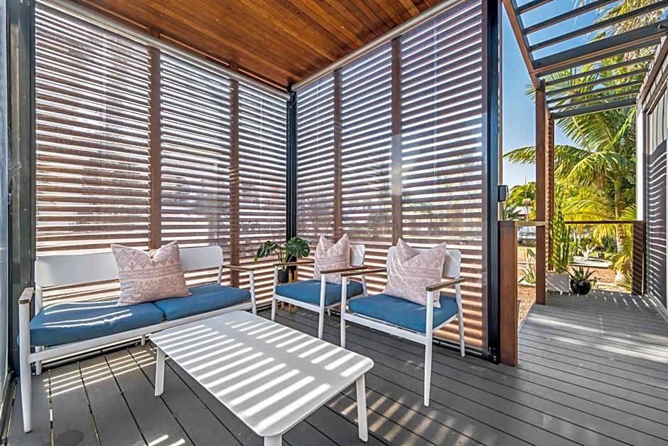 The Med Crescent Head