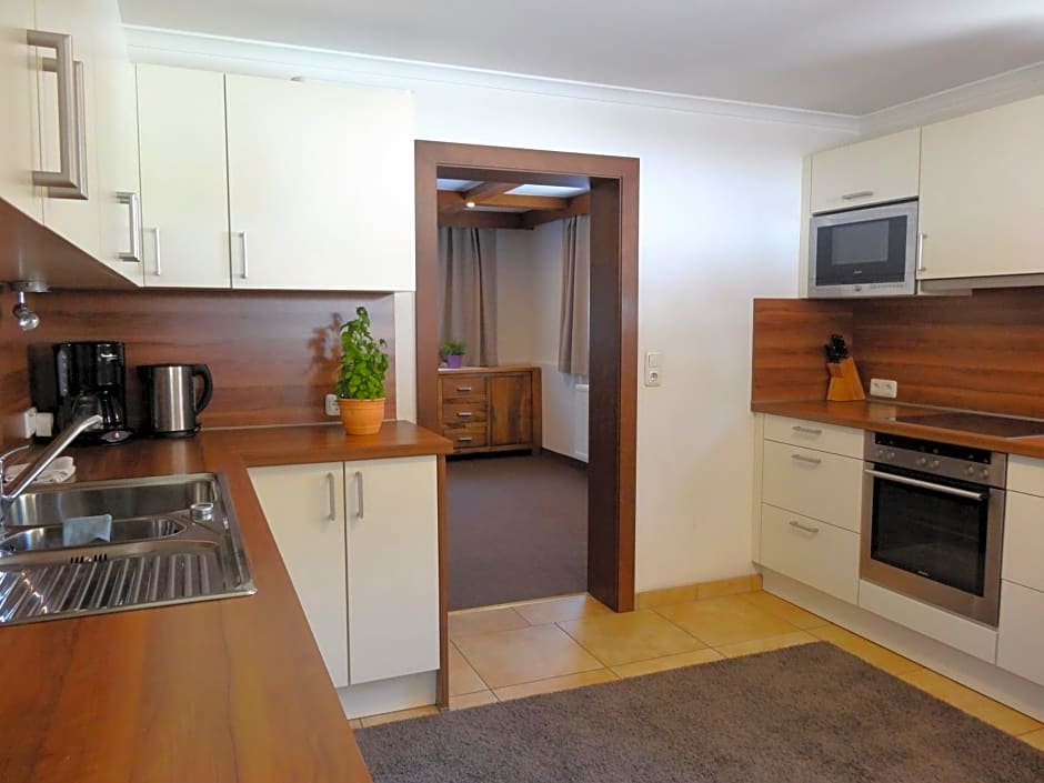 Bhome Gästehaus b&b / Apartments