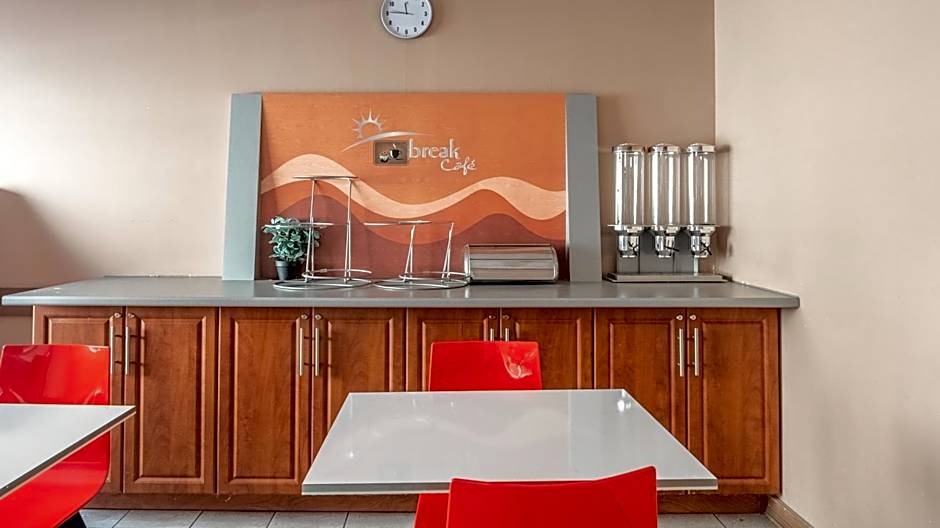 Knights Inn North Bay