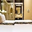 Hotel Emperor Palms
