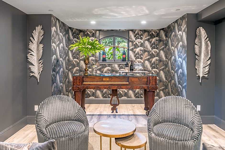 The George - Luxury Boutique Inn