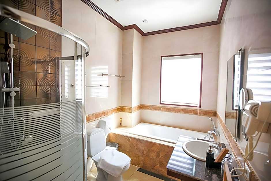 Seasons Riverside Hotel