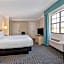 La Quinta Inn & Suites by Wyndham Tampa Bay Pinellas Park Clearw