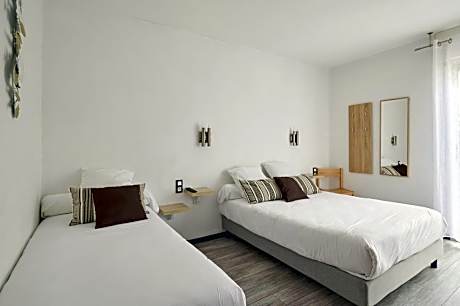 Comfort Triple Room - Courtyard side