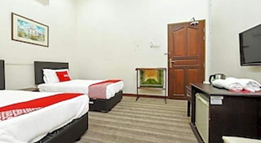 Capital O 90434 Marmoris House