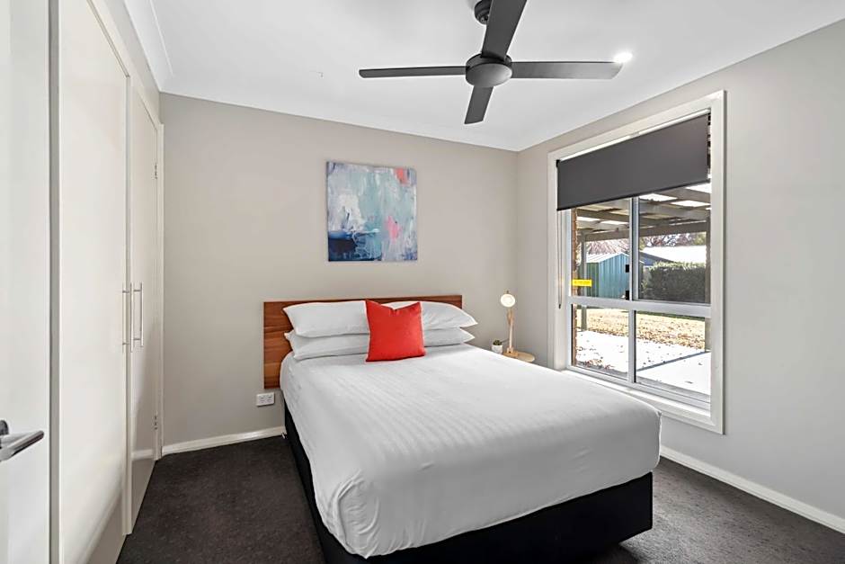 West End Motor Lodge