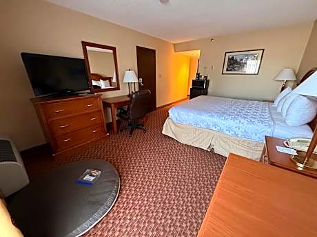 King Room - Non-Smoking/Pet-Friendly