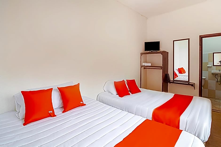 OYO Hotel Posada Los Faroles