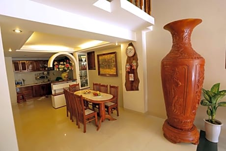 Superior Twin Room with Private Bathroom