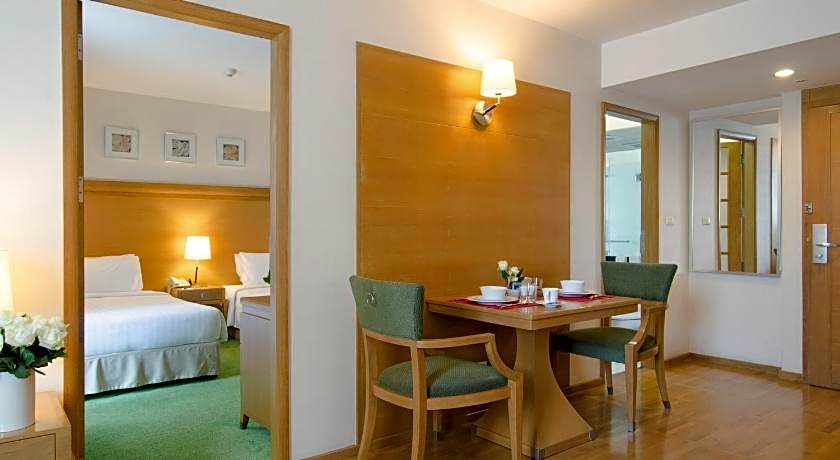 AT EASE saladaeng by AETAS