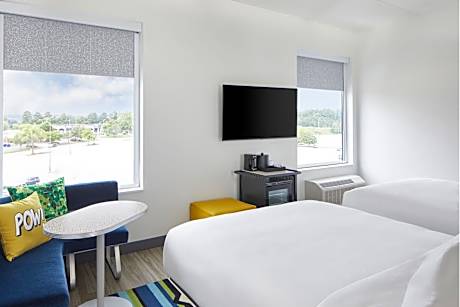 Double Queen Room