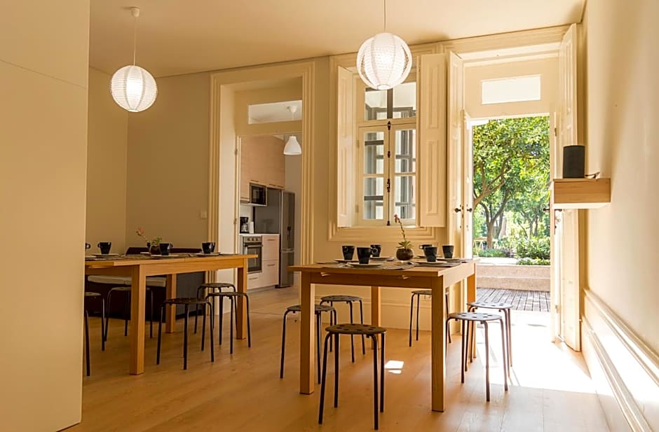 Queen's Garden Hostel