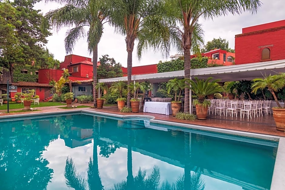 Villa San Jose Hotel & Suites