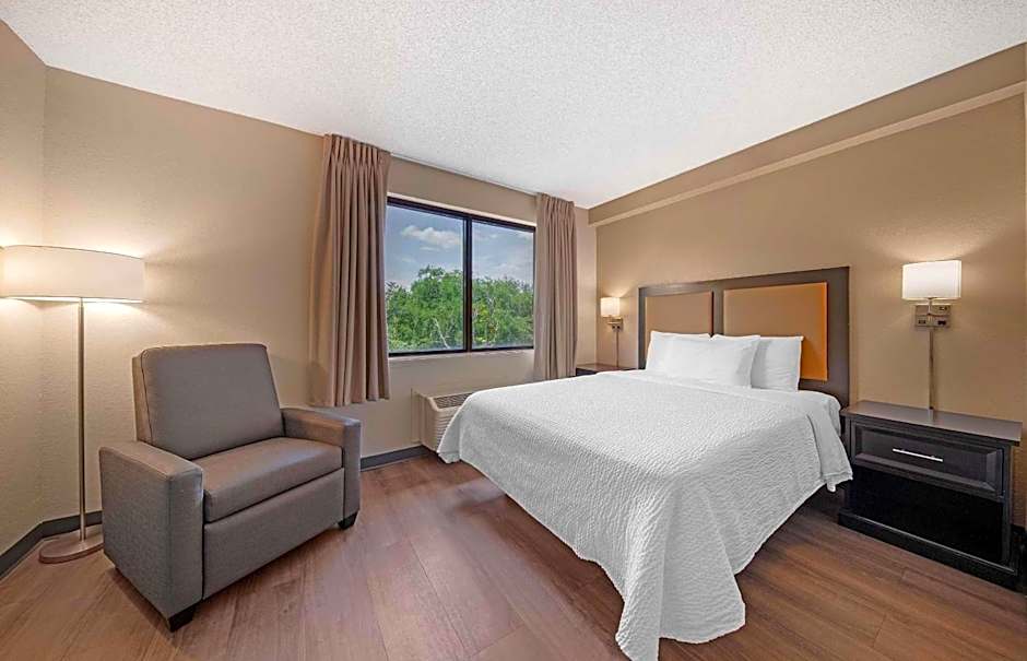 Extended Stay America Suites - Fort Lauderdale - Cypress Creek - NW 6th Way