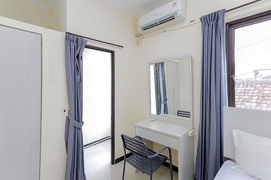 KoolKost near Tunjungan Plaza