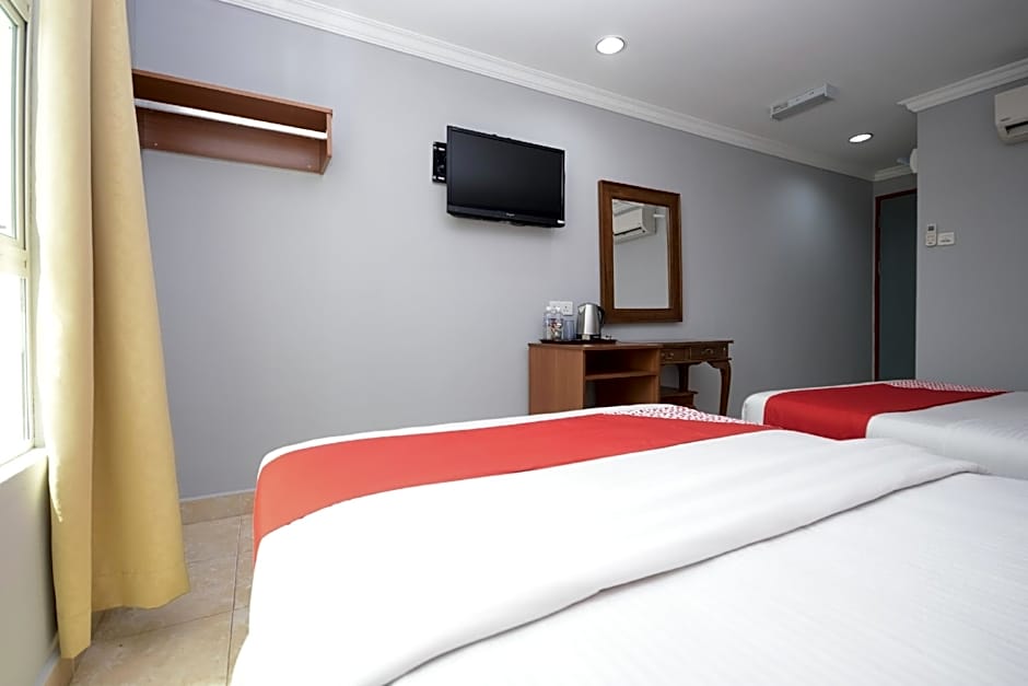 OYO 892 Hotel Grand Nadia