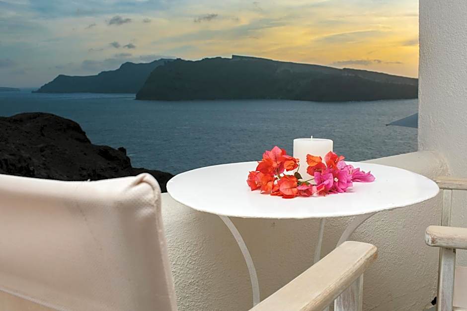 Oia Mare Villas
