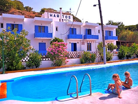 Haritos Hotel - Geothermal Hot Swimming Pool
