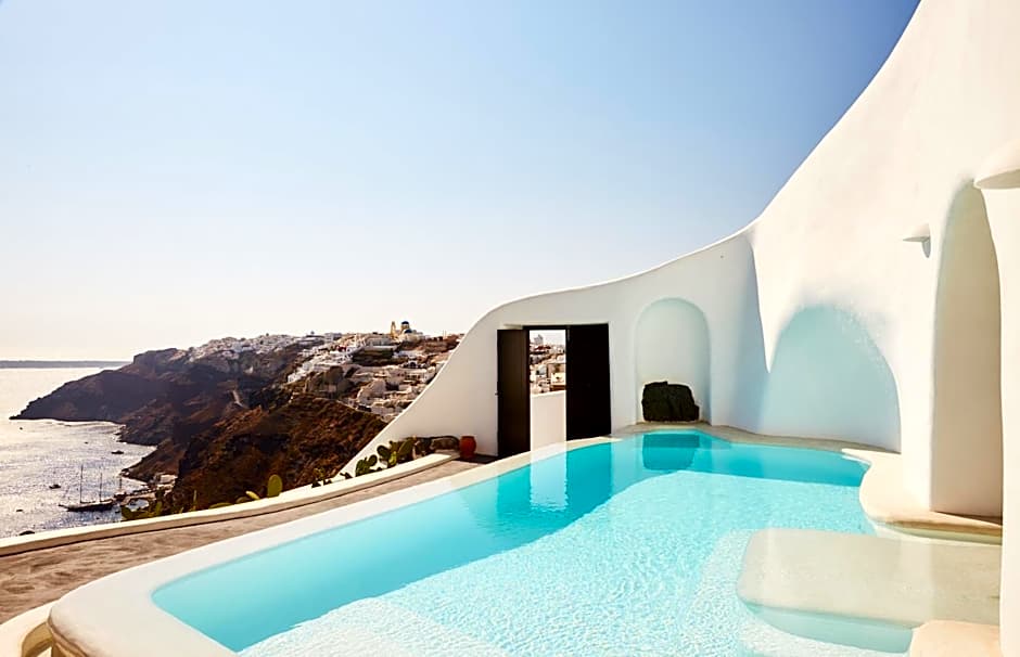 Perivolas Hotel