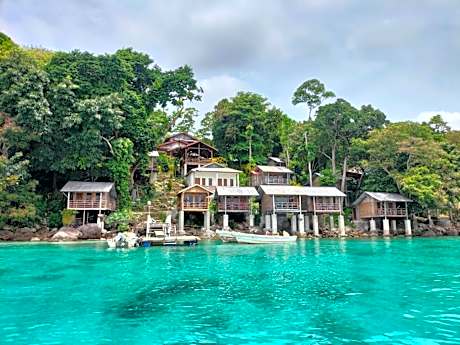 Olala Bungalows and Restaurant